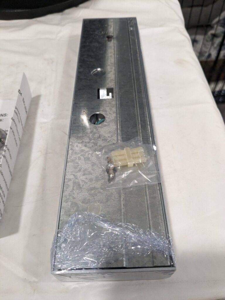 WAC Lighting Light Bars Satin Nickle (4 LEDs) BA-LED4-SN