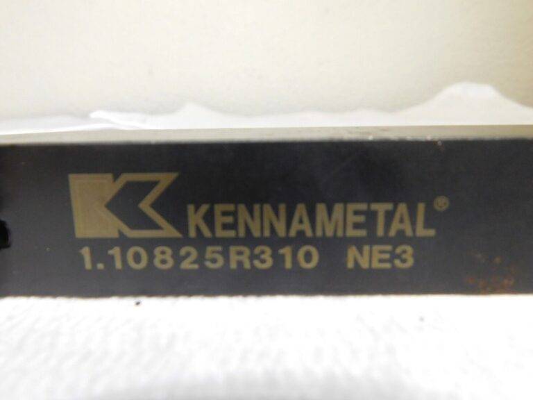 Kennametal Indexible Turning Toolholder 63/64” Shank Dia RH 150mm OAL 1245247