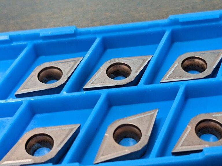 KYOCERA DCGT32502M PR1025 Carbide Turning Insert 8823338
