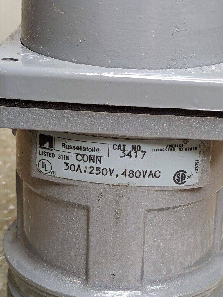 Russellstoll 3417 Female Wander Plug Connector 30 Amp 480 VAC 2-Pole 3-Wire