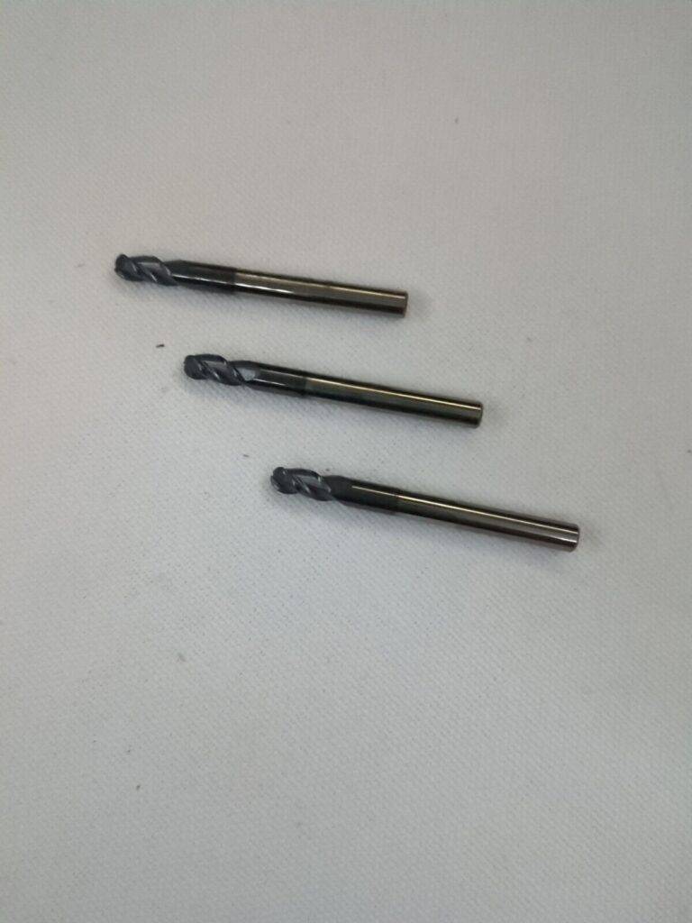ACCUPRO 3 Corner Radius End Mills: 3/16" Dia, 9/16" LOC, 3 Fl 12179664