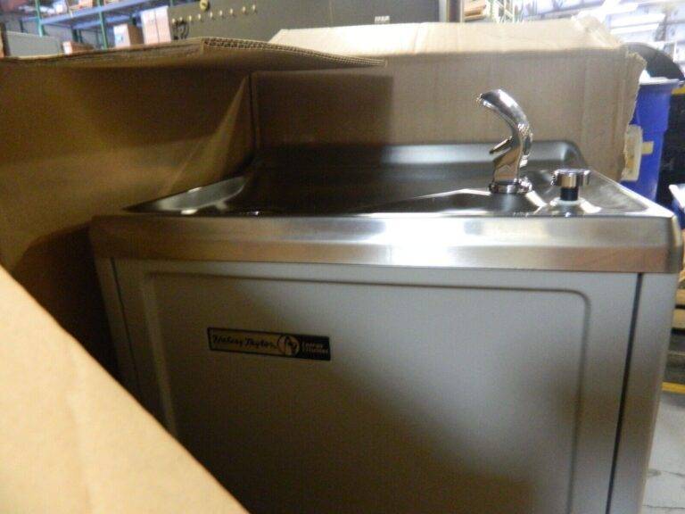 HALSEY TAYLOR 7.6 GPH Cooling Capacity Deluxe Standard Wall-Mounted Water Coole