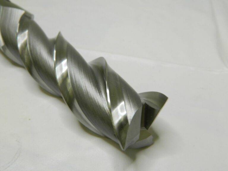HERTEL HSS Square End Mill 1-1/4″ Dia, 3 Flutes, 4″ LOC 42 ° Helix 02478329