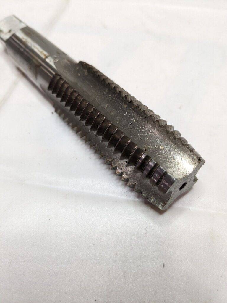 Interstate Straight Flute Tap: 1-8 UNC, 4 Flutes, Plug 04489019