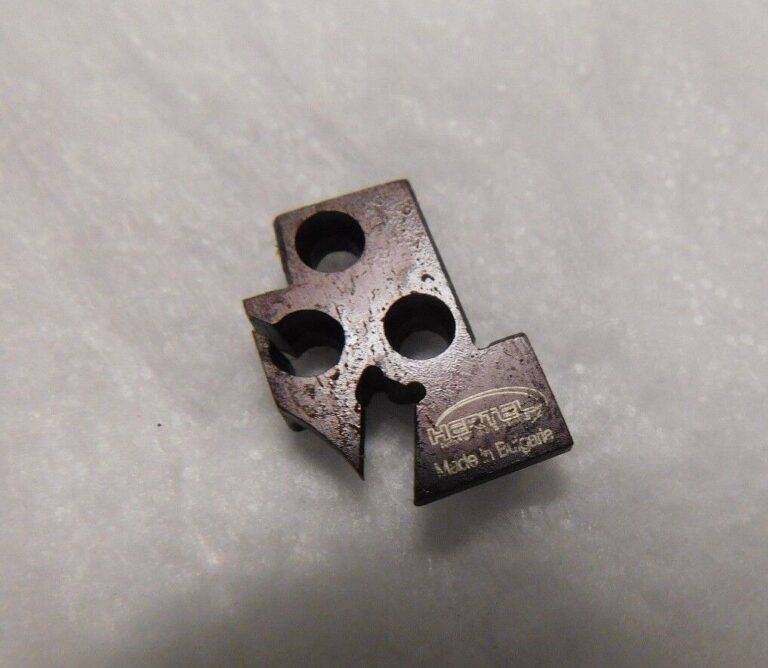 Hertel Cut Off and Grooving Support Blade 4mm Insert Width QTY 2 2000680