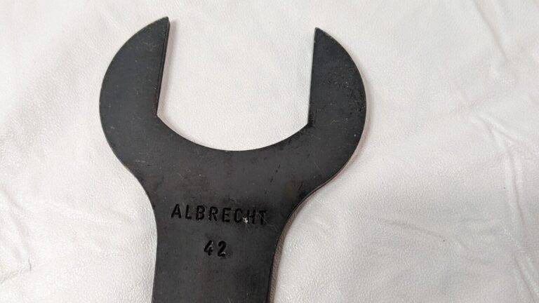 Royal Products Albrecht CAT40 Wrench-Lock CNC Drill Chuck 1/16"- 5/8" Cap 77110