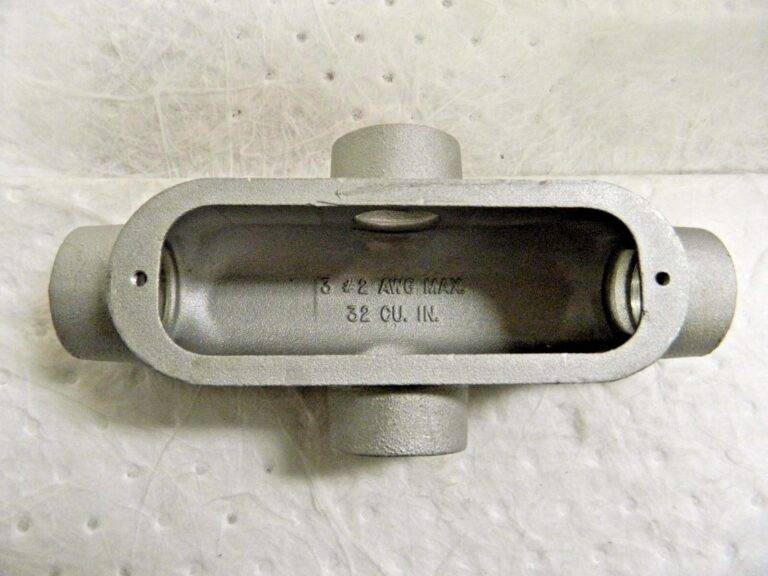 Hubbell Killark Aluminum Conduit Body IMC & RigidB 1-1/4" Trade 85 Form OX-4