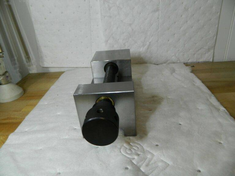 Interstate Toolmaker's Vise 3-7/8" W 4-3/4" Opening Cap. 1-9/16" H 428-9040