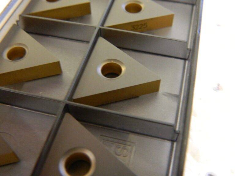 SANDVIK COROMANT TNMA431-KR 3225 Carbide Turning Insert qty 10 6868606