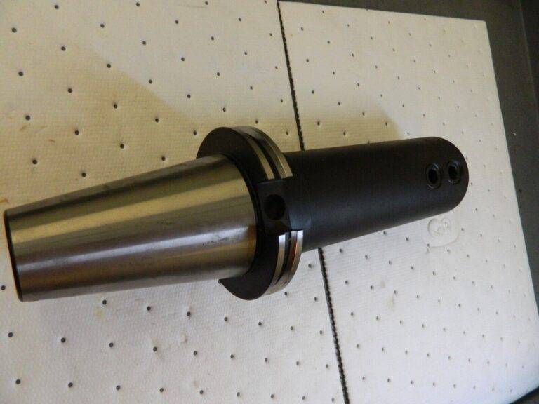 KENNAMETAL End Mill Holder: CAT50 Taper Shank, 1-1/4″ Hole 1026288