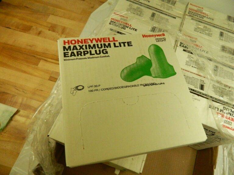 HOWARD LEIGHT Earplug: 30dB, Polyurethane lot of 800 pairs LPF-30-P