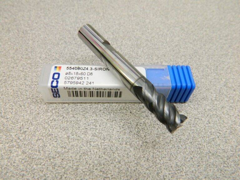 SECO SC Corner Chamfer End Mill: 8 mm Dia, 18 mm LOC, 4 Flutes 02679511