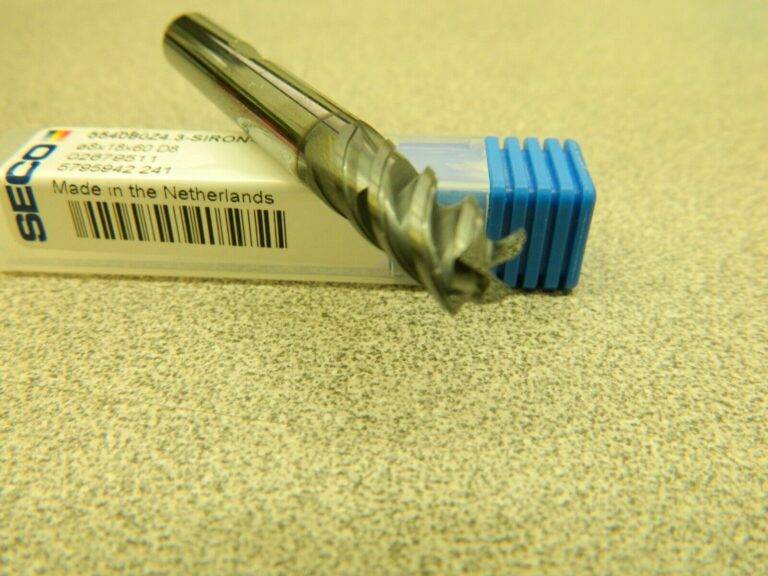 SECO SC Corner Chamfer End Mill: 8 mm Dia, 18 mm LOC, 4 Flutes 02679511