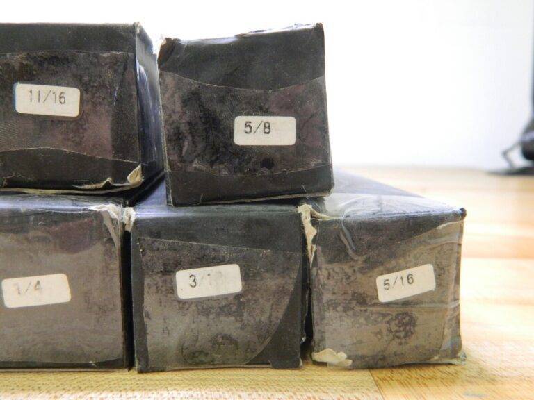 Collet Set: 10 Pc, 1/8 to 3/4″ Capacity Increments of 1/16″ INCOMPLETE 231-0011