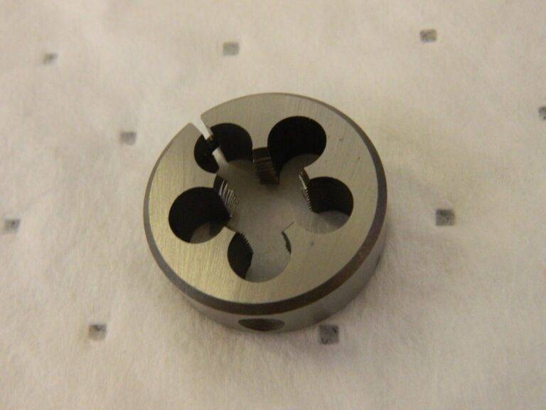 Round Die: 1-1/16-14, High Speed Steel 84045946