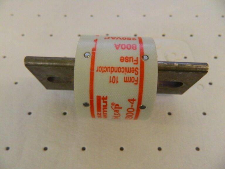 FERRAZ SHAWMUT Fuse: 800 A, 3-27/32″ OAL, 1-1/2″ Dia A25X800-4