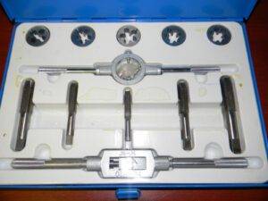 Interstate M12 x 1.75-2.50 12 Piece HSS Straight Tap Wrench & Die Set CCT1596