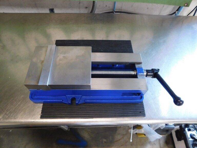 VALUE COLLECTION Machine Vise: 8″ Jaw Width 8″ Jaw Opening Horizontal 428-7280