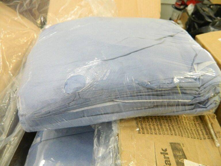KLEENGUARD Disposable & Chemical Resistant Aprons Qty 100 36260