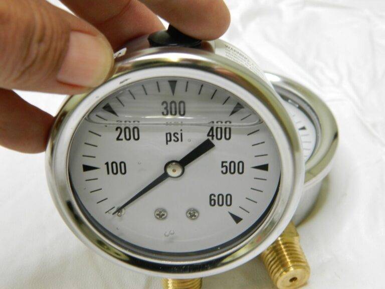 Pressure Gauge: 2-1/2″ Dial, 1/4″ Thread, NPT Qty 2 729209