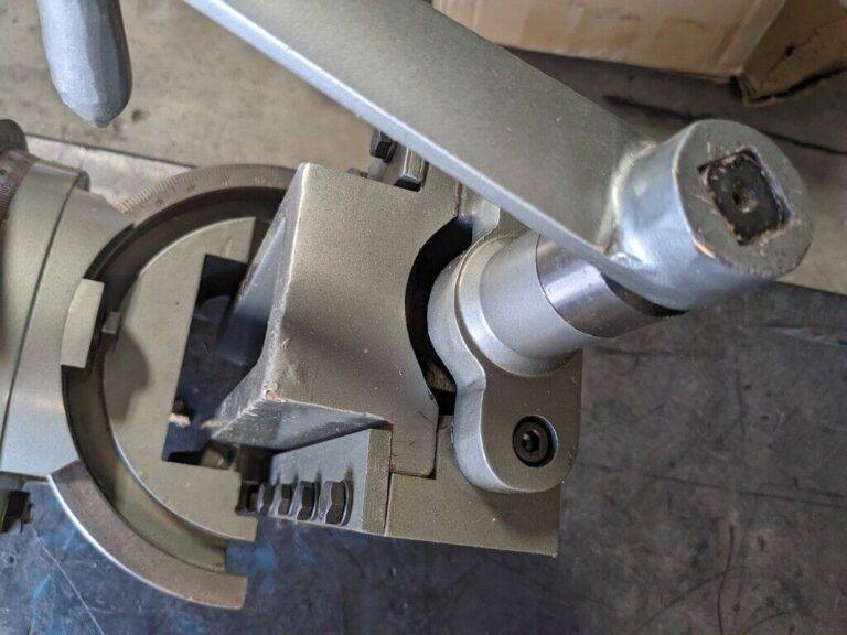 WILTON Machine Vise: 6″ Jaw Width 6″ Jaw Opening 3 axis DAMAGED 11804