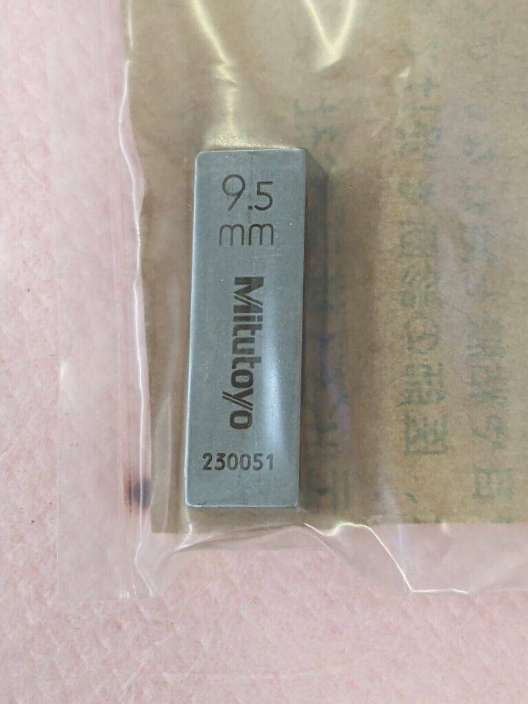 MITUTOYO Rectangle Steel Gage Block: 9.5 mm, Grade 0 611649-531