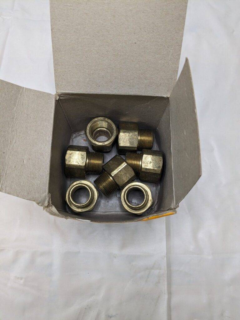 PARKER Industrial Pipe Adapter: 3/4″ Female & Male Thread Qty 7 222P-12-12
