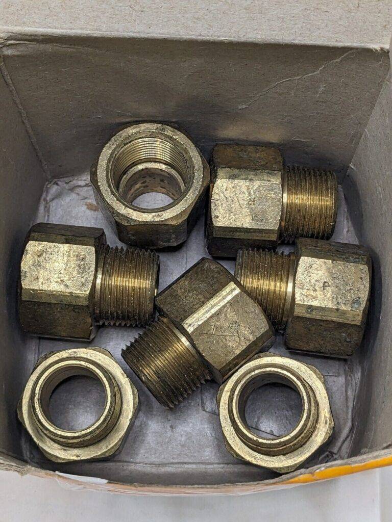 PARKER Industrial Pipe Adapter: 3/4″ Female & Male Thread Qty 7 222P-12-12