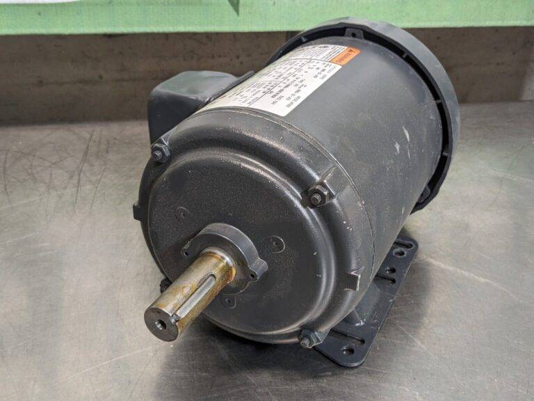 US Motors U32P2D General Purpose Motor 1.5 HP 208-230/460V 3 Phase DAMAGE