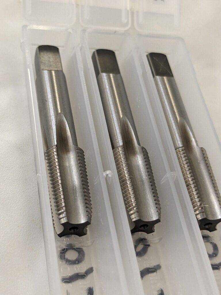 KENNAMETAL Standard Pipe Taps: 1/8-27 3pk 4fl hss 1542787