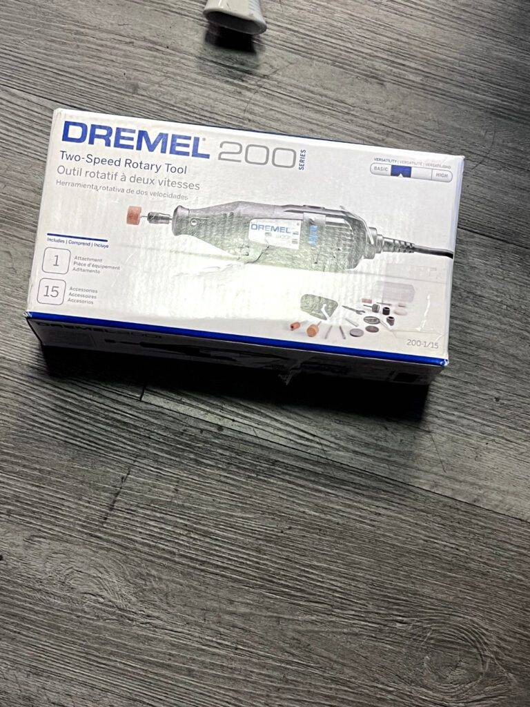 DREMEL 120 Volt Electric Rotary Tool Kit 15,000 to 35,000 RPM, 1.15 Amps