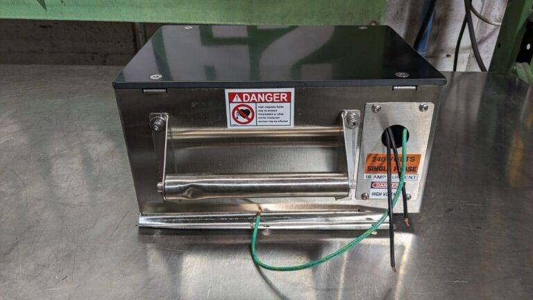 MAG-MATE Industrial Magnetics Demagnetizer 13 x 9 x 7 240VAC DSC425-240 Damaged