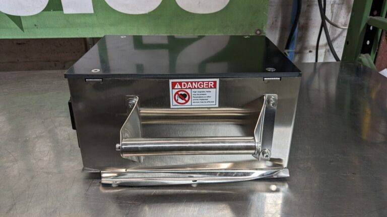 MAG-MATE Industrial Magnetics Demagnetizer 13 x 9 x 7 240VAC DSC425-240 Damaged