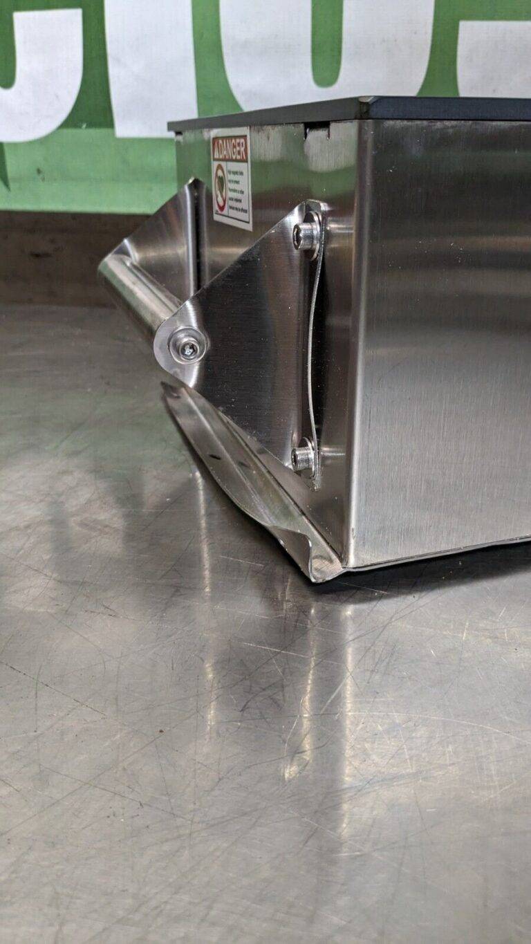 MAG-MATE Industrial Magnetics Demagnetizer 13 x 9 x 7 240VAC DSC425-240 Damaged