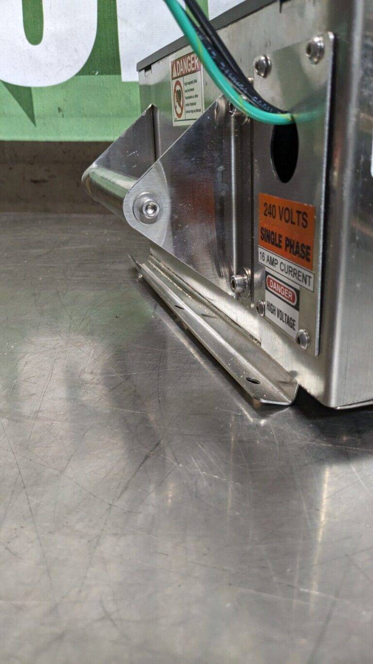 MAG-MATE Industrial Magnetics Demagnetizer 13 x 9 x 7 240VAC DSC425-240 Damaged