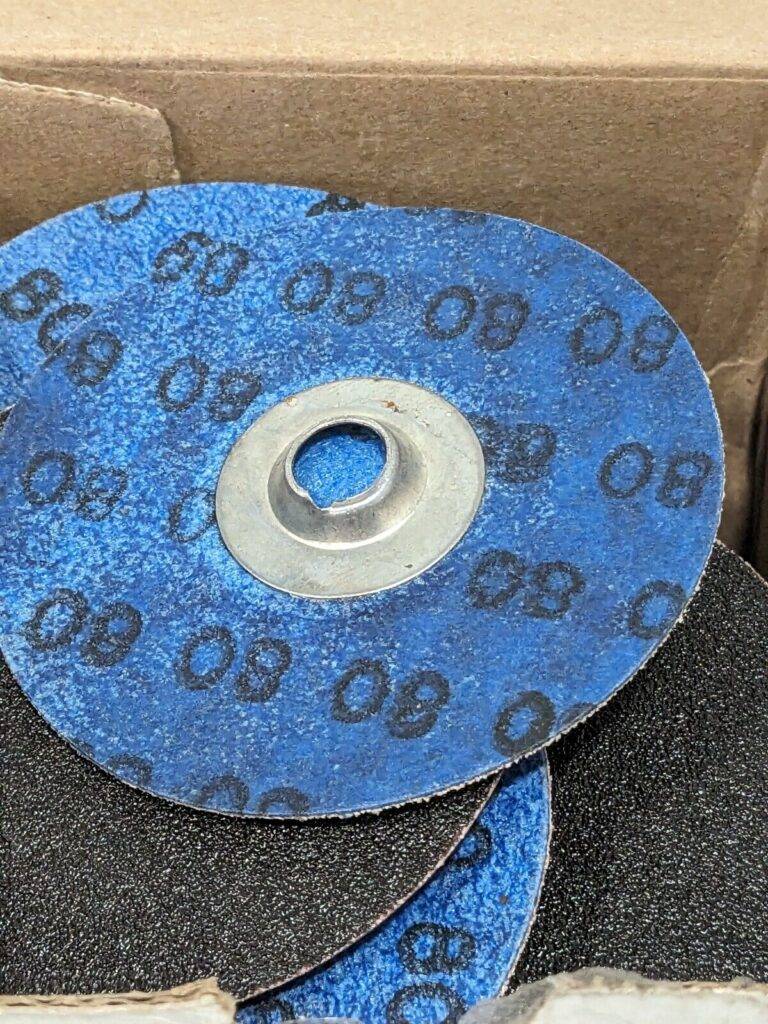 TRU-MAXX Quick-Change Disc: TS, 3″ Dia, 80 Grit, AO, Coated Qty 50 69957323822