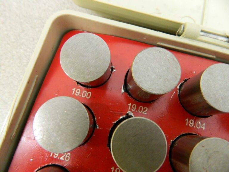 SPI 99 Piece Plug and Pin Gage Set 19-20.98mm Diam 37851664 INCOMPLETE