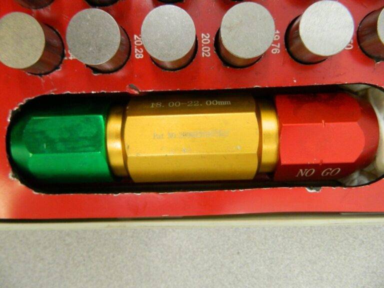 SPI 99 Piece Plug and Pin Gage Set 19-20.98mm Diam 37851664 INCOMPLETE