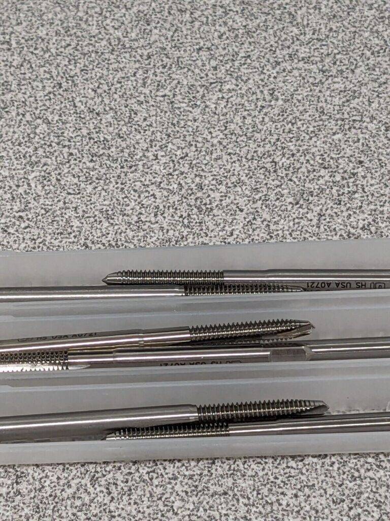 Greenfield Spiral Point Tap: UNC, 2 Flutes, Plug, 2B Qty 7 330176
