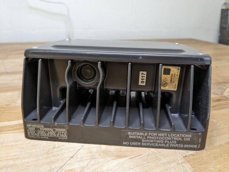 RAB Lighting PIP15Y/D10 Outdoor LED Floodlight 16W 120-277V
