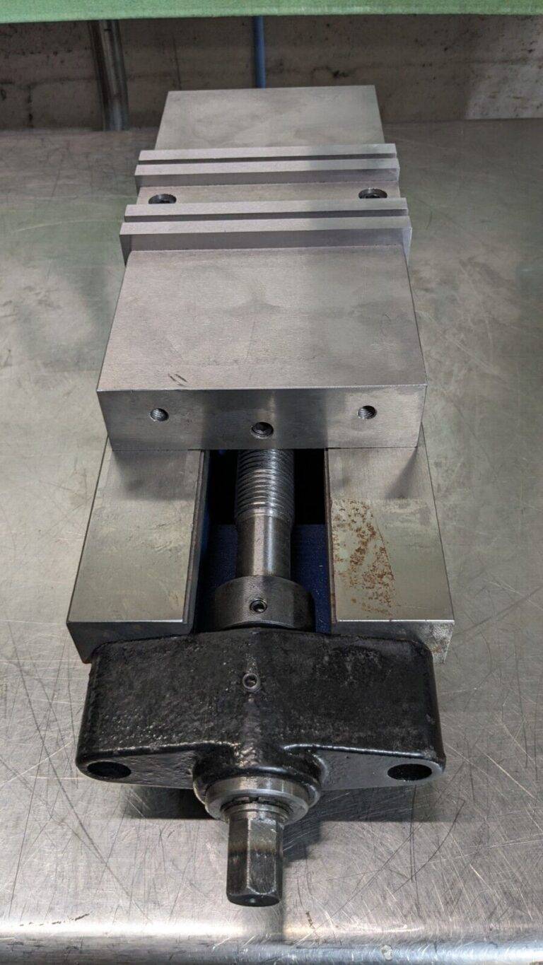 Machine Vise 4″ Jaw Opening Horizontal Stationary Base 2″ Jaw Height Incomplete