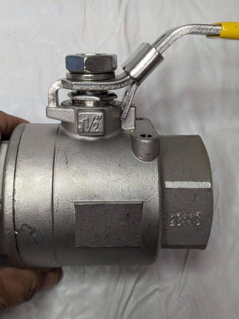 LEGEND VALVE Standard Manual Ball Valve: 1-1/2″ Pipe, Full Port 113-147