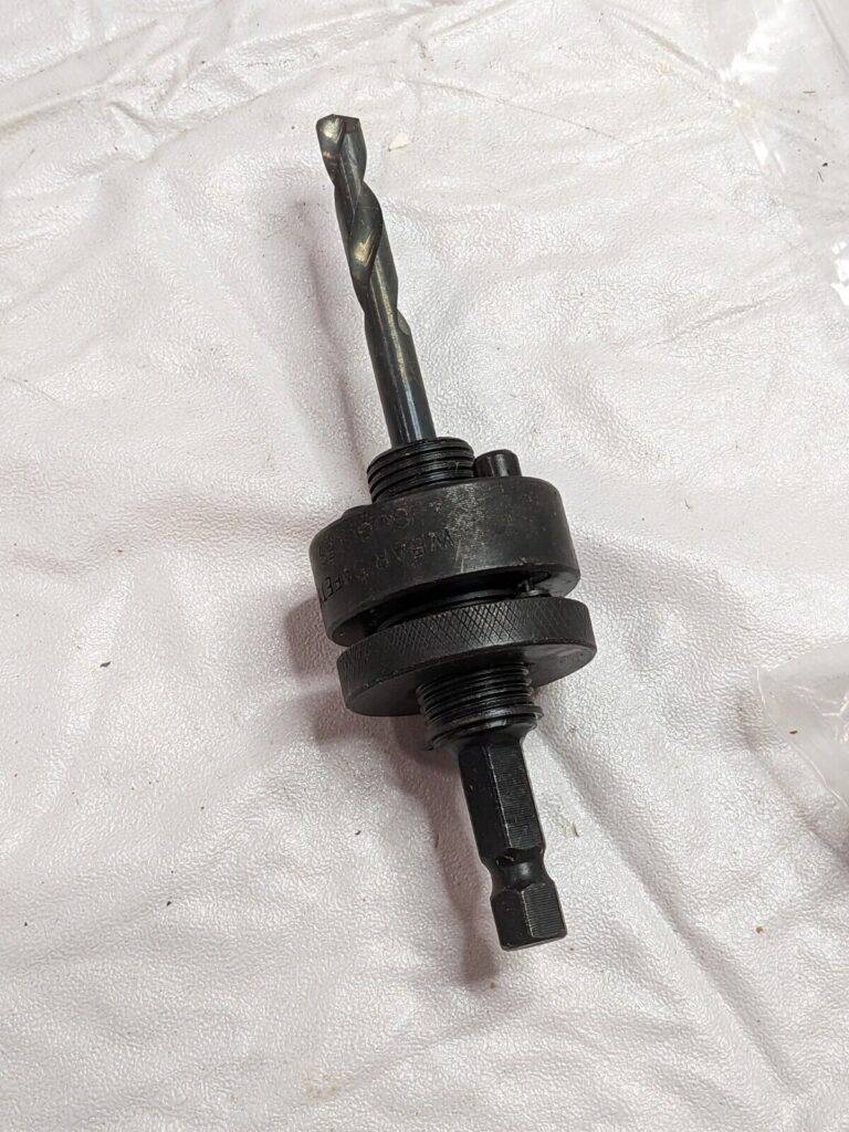 DISSTON Hole Saw Arbor: 6″ Saw Dia, Straight Shank, Pin Pilot Qty 5 E0102460