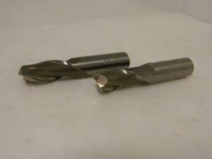 Precision End Mill 5/8" x 1-3/8" x 3-3/8" 42° HSS T-15 2FL Qty 2 Y2SRS-4005