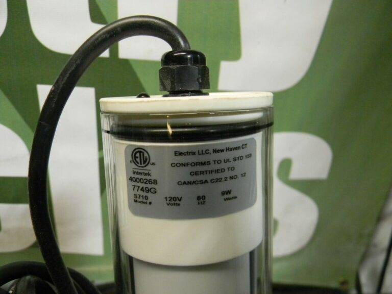 Electrix LED Strip Machine Tube Light 24" OAL 9 Watt 120v 7749-GL Defective