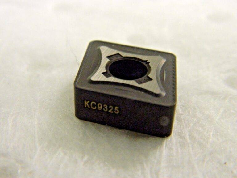 Kennametal Carbide Inserts CNMG544UN Grade KC9325 Qty. 8 Model 1714120