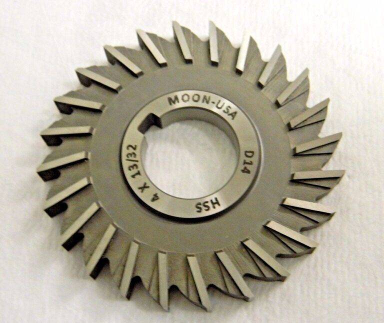 Moon Cutter HSS Side Milling Cutter 4" x 13/32" x 1-1/4" 24 Teeth SM4406
