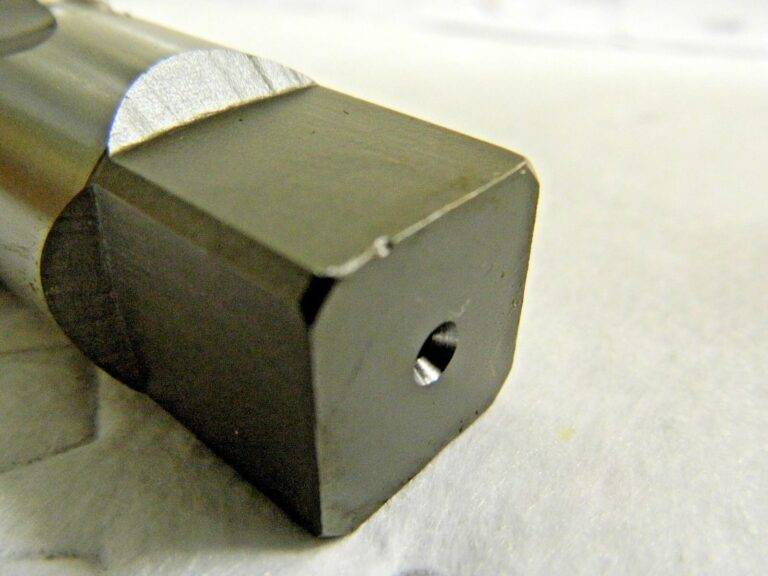 Kennametal Standard Pipe Tap 1 - 11-1/2" NPT 5FL 1" to 3-1/2" Chamfer 4130666