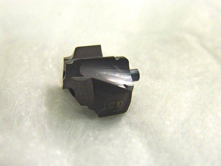 Seco Replaceable Drill Tips Through Coolant 12.1mm Dia SD400-12.10-P Qty 2 41455