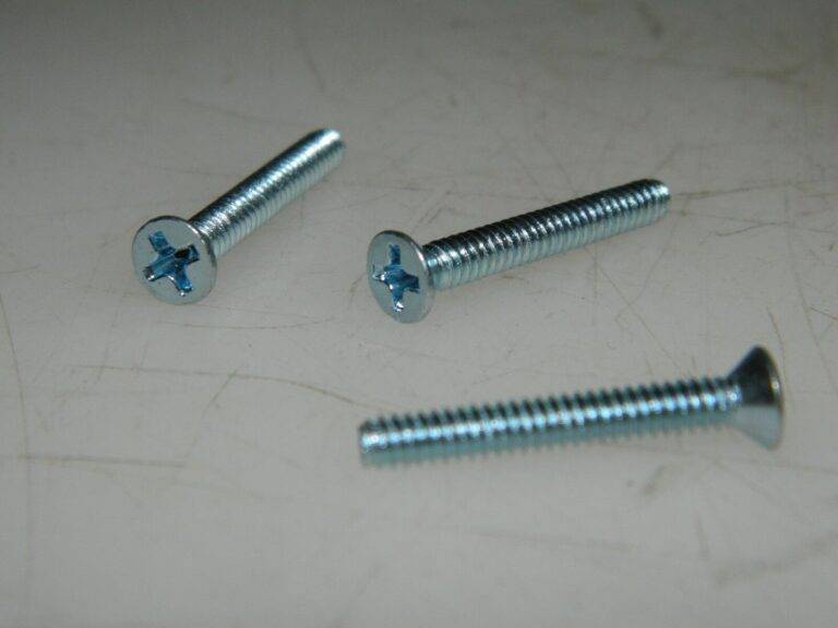 Pro Flat Head Machine Screws 1000 Pack Phillips Drive #6-32 UNC 1" OAL 87913463